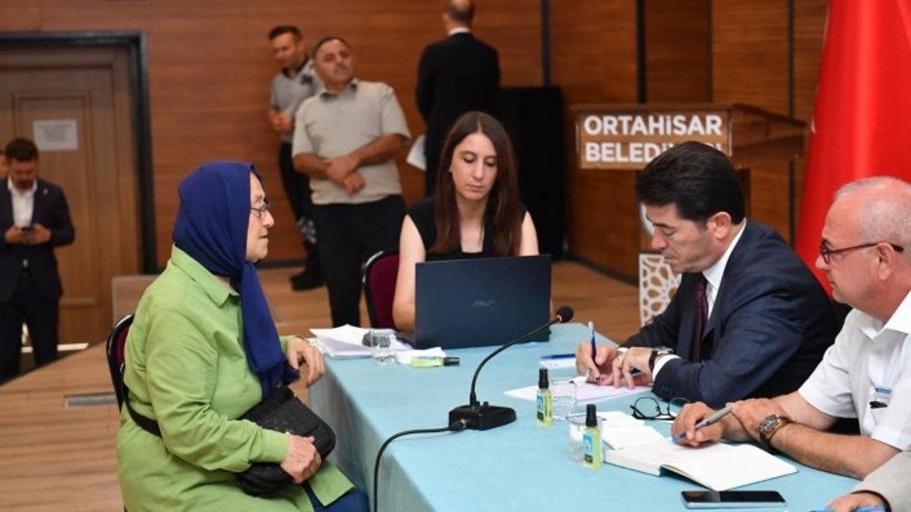 BAŞKAN KAYA, İLK HALK GÜNÜ TOPLANTISINI GERÇEKLEŞTİRDİ