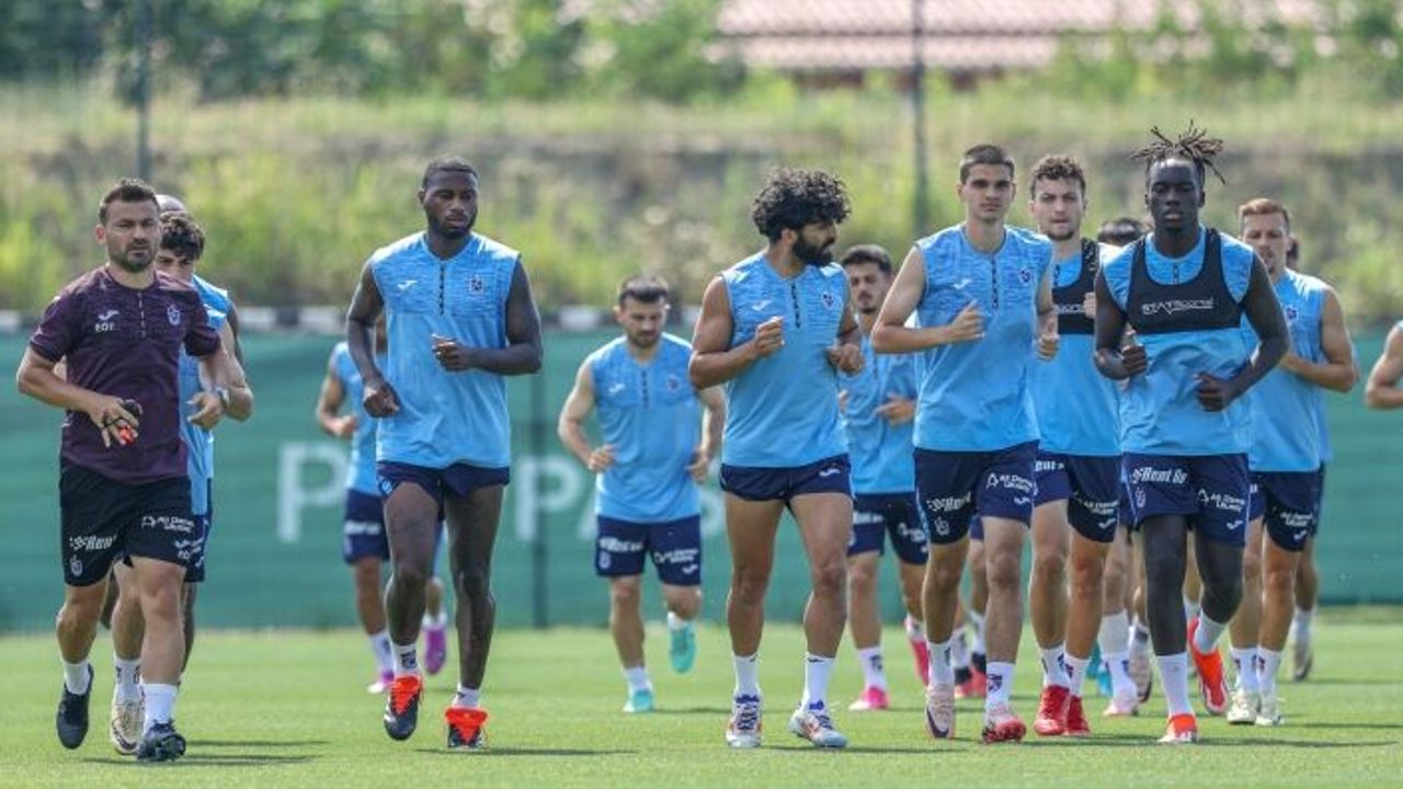 TRABZONSPOR'DA MACARİSTAN KAMPI SÜRÜYOR