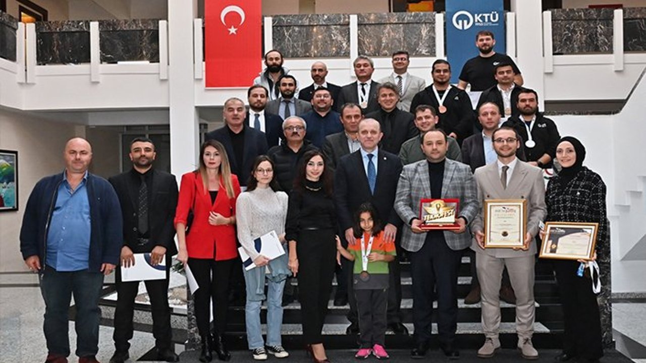 REKTÖR PROF. DR. ÇUVALCI, KTÜ’NÜN BULUŞÇU AKADEMİSYENLERİNİ TEBRİK ETTİ