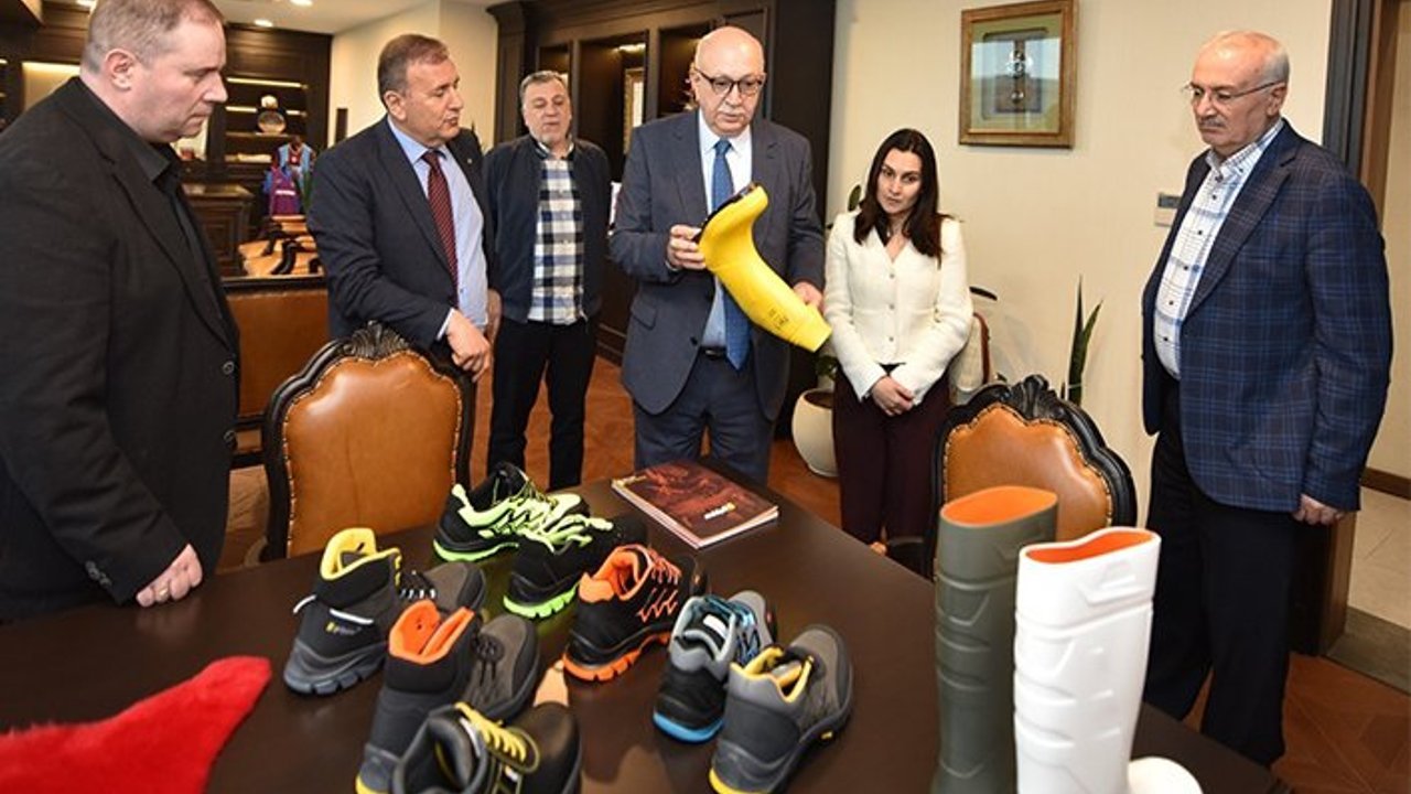 BAŞKAN ÇELEBİ “GÜRCİSTAN, GELİŞEN VE BÜYÜYEN BİR PAZAR”