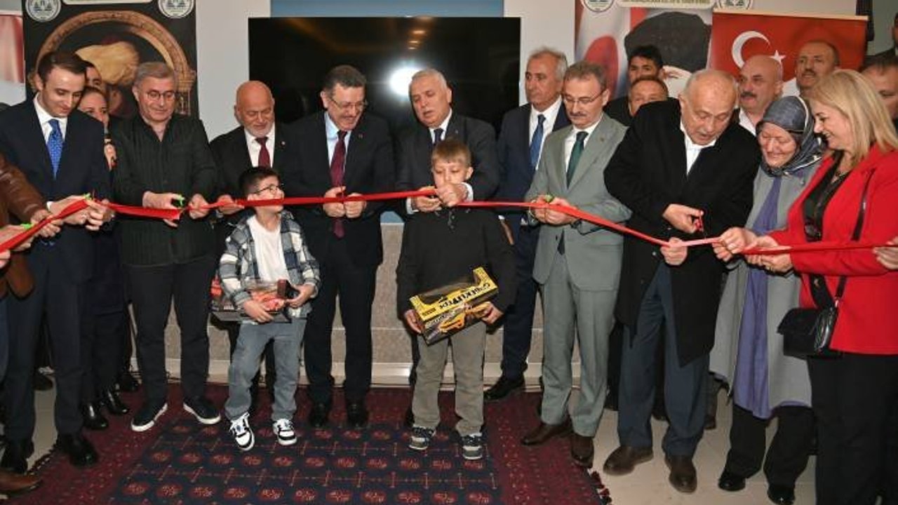 BAŞKAN GENÇ: “TRABZON,HER ZAMAN DAYANIŞMANIN VE  FEDEKARLIĞIN ŞEHRİDİR"