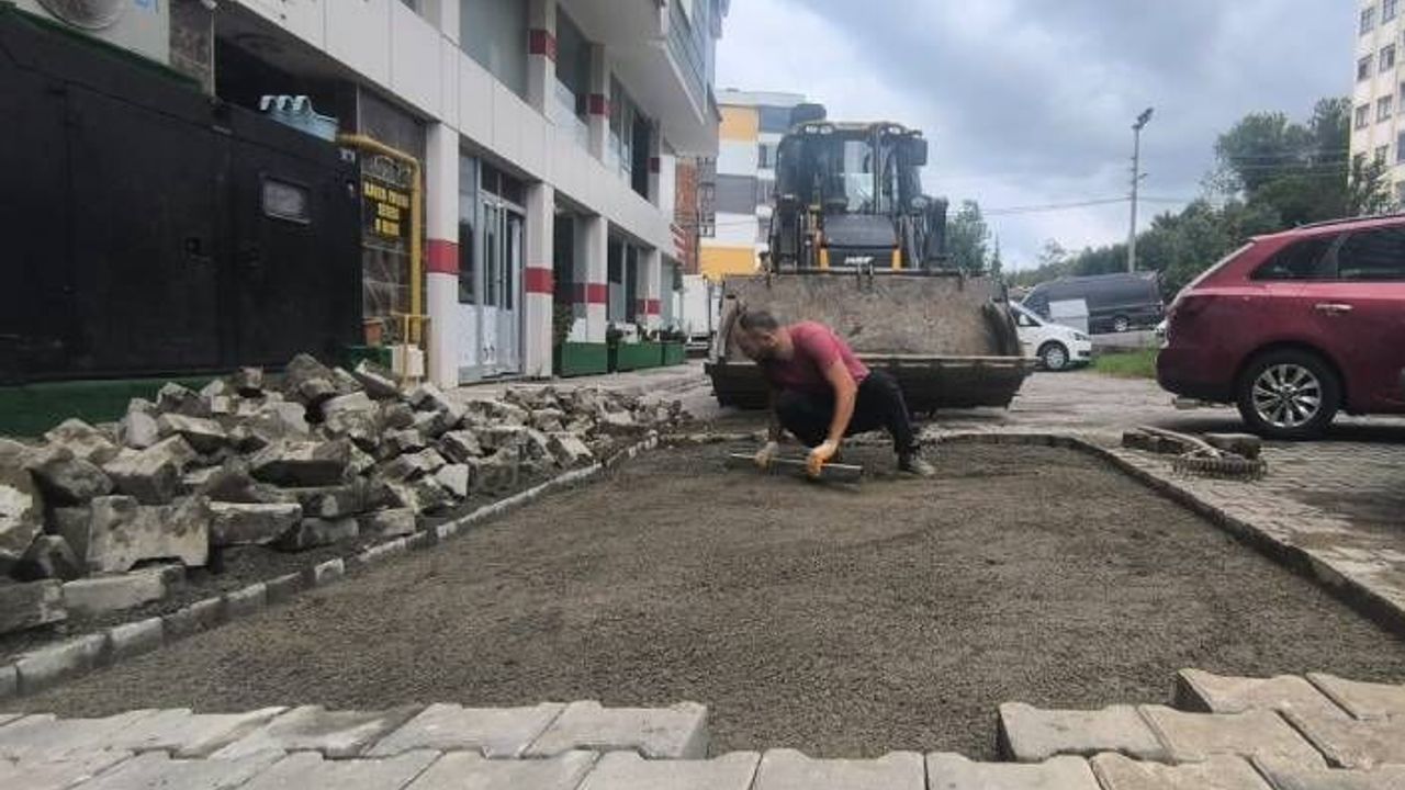 ARSİN BELEDİYESİ EKİPLERİ GECE  GÜNDÜZ ÇALIŞIYOR