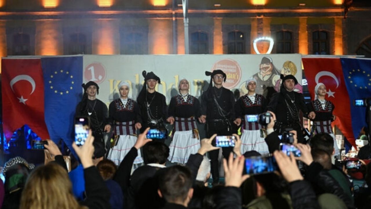 GELENEKLERİMİZİ UNUTMUYOR, KALANDAR'I KUTLUYORUZ