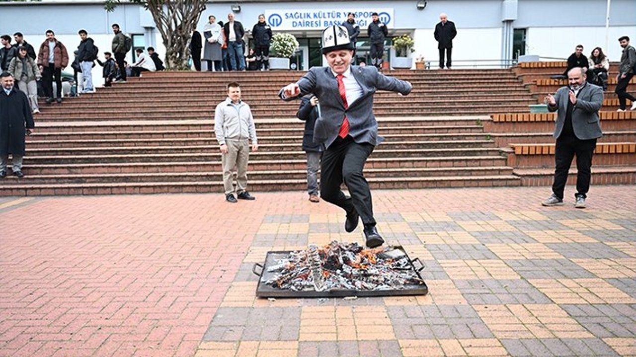 REKTÖR PROF.DR.ÇUVALCI’DAN  “DAHA ADİL BİR DÜNYA” MESAJI