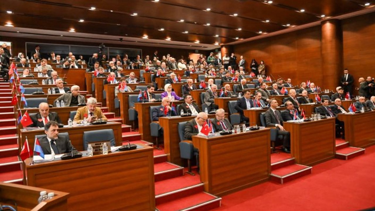 TOPLAM BORÇ YAKLAŞIK 4 MİLYAR TL