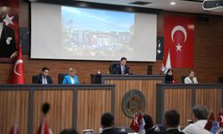 “BU ŞEHİRDE YAPILAN ETKİNLİKLER, YEREL YÖNETİMLER YOK SAYILARAK OLMAZ”