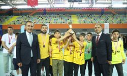 OKUL SPORLARI 2. DÖNEM TOPLU ÖDÜL TÖRENİ GERÇEKLEŞTİRİLDİ