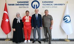 DÜNYANIN KONUŞTUĞU ŞAMPİYON, KTÜ’YÜ ZİYARET ETTİ