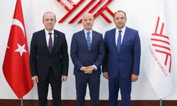 YÖK BAŞKANI PROF. DR. ÖZVAR’I  ZİYARET ETTİ