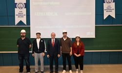 KTÜ İNŞAAT MÜHENDİSLİĞİ BÖLÜMÜ 1. SINIF ÖĞRENCİLERİ BARETLERİNİ TAKTI