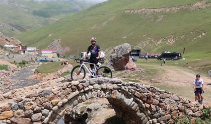 ARSİN’DE PEDALLAR ŞAMPİYONLUK İÇİN DÖNDÜ