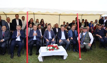 HONEFTER KARDEŞLİĞİN MESAJININ VERİLDİĞİ YERDİR