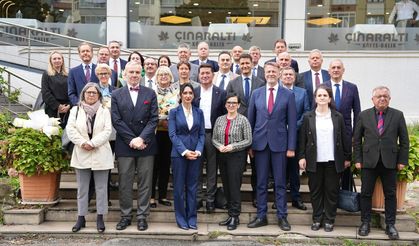 BAŞKAN KAYA, BÜYÜKELÇİLERİN SORULARINI CEVAPLANDIRDI