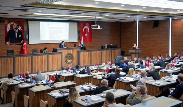 EMLAK VERGİSİNE YÜZDE 300 ARTIŞ TARTIŞMA YARATI