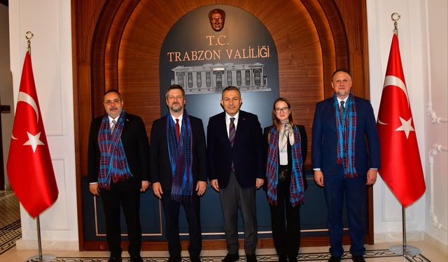 MACARİSTAN HEYETİ TRABZON VALİSİNİ ZİYARET ETTİ
