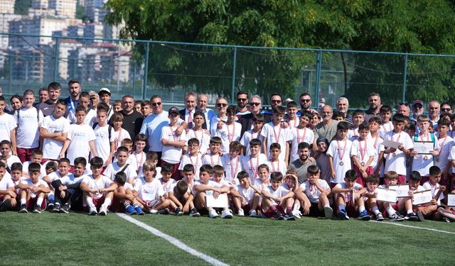 TRABZONSPOR FUTBOL YAZ OKULLARI KAMPI SONA ERDİ