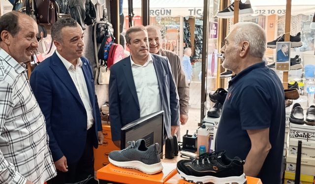 TRABZON MİLLETVEKİLİ YAVUZ AYDIN SAHAYI BOŞ BIRAKMIYOR