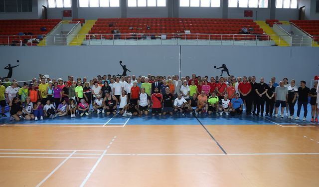 "AZİM VE MÜCADELELERİ,GENÇ NESİLLERE ÖRNEK OLUYOR"