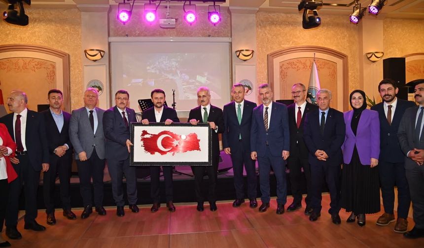 BAŞKAN GENÇ: “EĞİTİME YAPILAN HER KATKI KUTSALDIR”