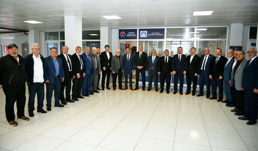 BAŞKAN YARDIMCISI ÖZÇİLİNGİR, MUHTARLARLA BAYRAMLAŞTI