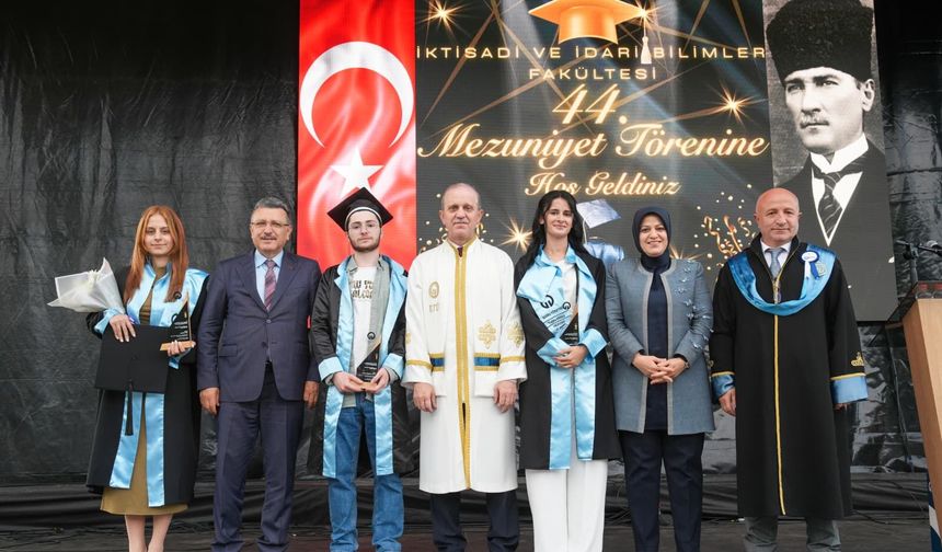 “2053 VE 2071 VİZYONUNA GENÇLERİMİZ YÖN VERECEK”