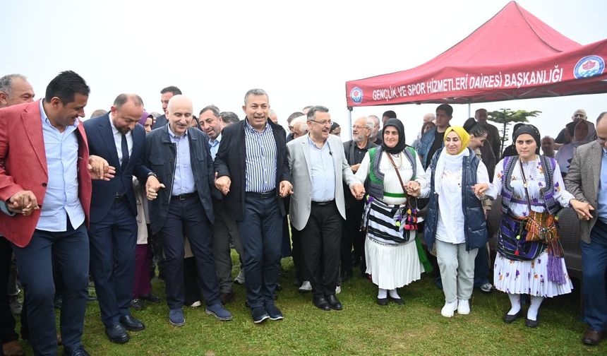 SİYASETÇİNİN İTİBARI VERDİĞİ SÖZÜ TUTMASIDIR