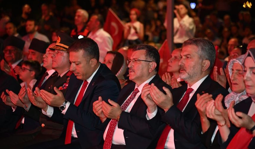 KAHRAMANLARIMIZI RAHMET VE MİNNETLE ANIYORUZ