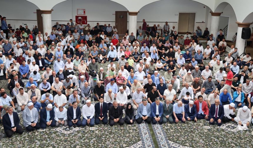 BAŞKAN GENÇ: “KUR’AN-I KERİM HAYATIN TA KENDİSİDİR”