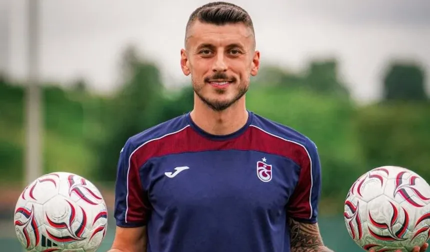MÜCADELECİ BİR İNSANIM