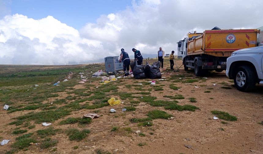 BÜYÜKŞEHİR’DEN KURTDERE VE CAMİBOĞAZI YAYLALARINDA KAPSAMLI TEMİZLİK