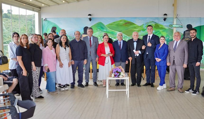 ATATÜRK’ÜN SEVDİĞİ ŞARKILAR, HUZUREVİ SAKİNLERİ İÇİN SESLENDİRİL