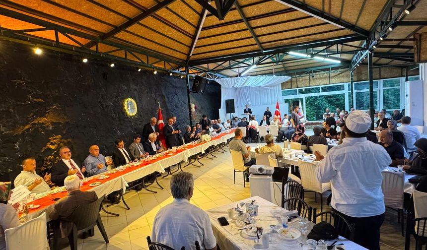 KAYMAKAM SELÇUK BAŞ ONURUNA VEDA YEMEĞİ DÜZENLENDİ