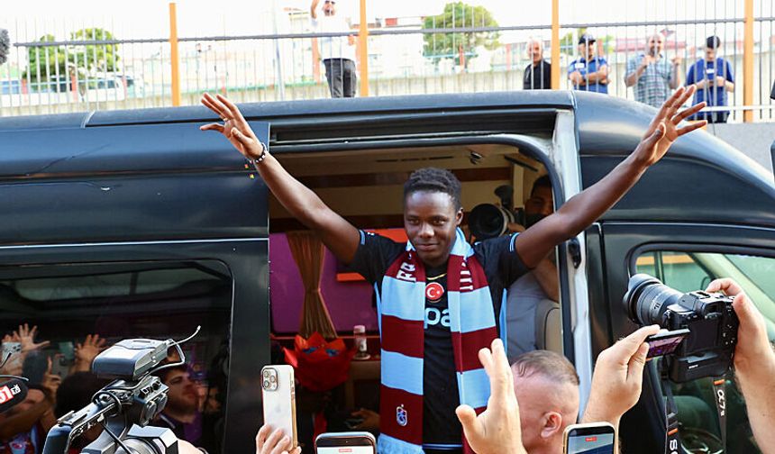 TRABZONSPOR'A 22'LİK FORVET