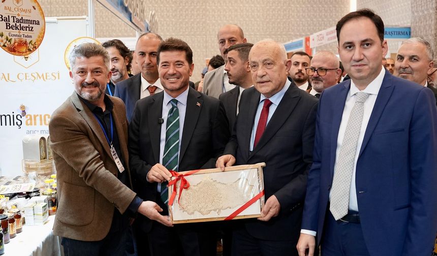 “ARILAR, YAŞAMIN DEVAMLILIĞI İÇİN VAZGEÇİLMEZ CANLILARDIR”