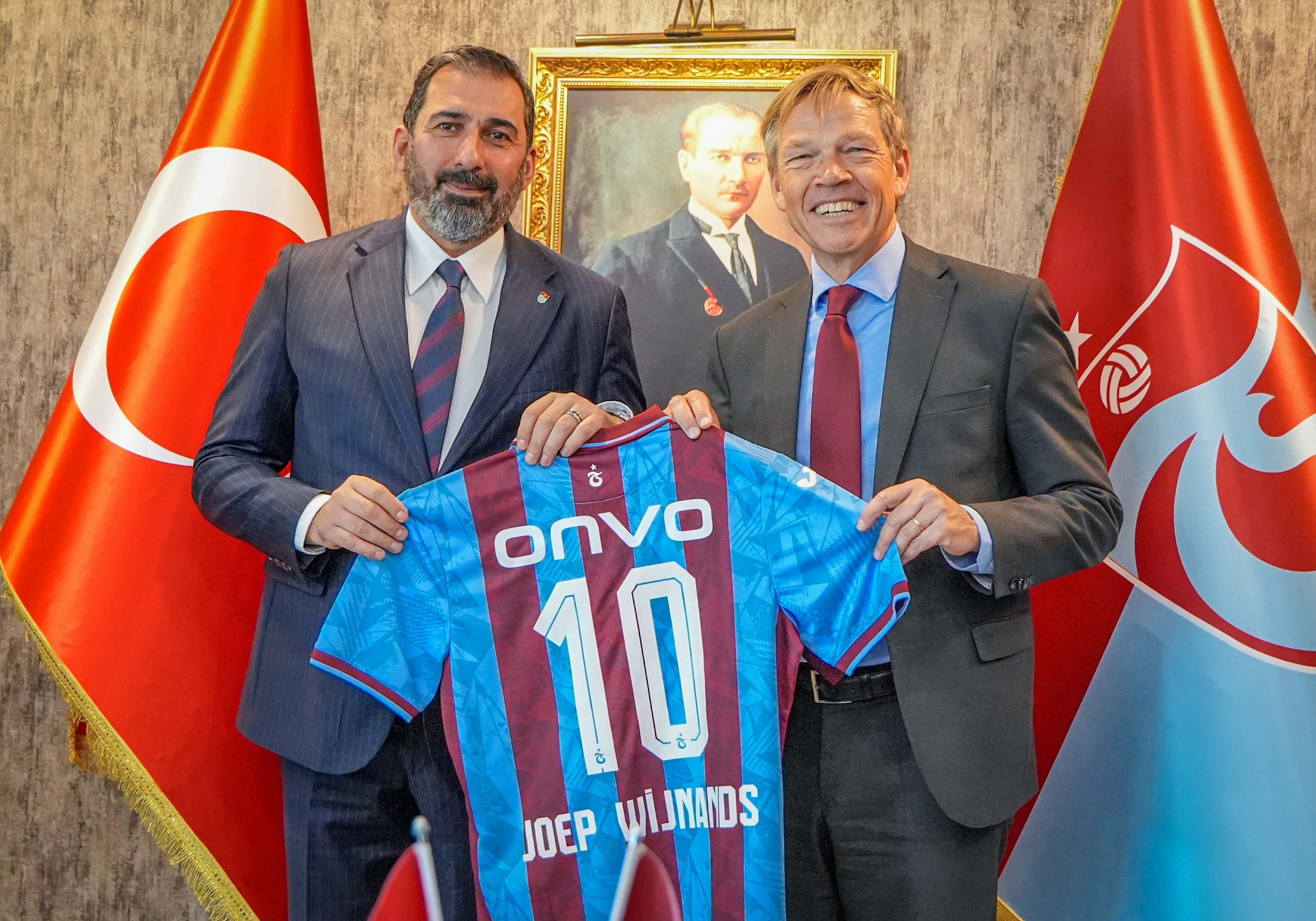 TRABZONSPOR KULÜBÜNE,HOLLANDA BÜYÜKELÇİSİ JOEP WİJNANDS’TAN ZİYARET