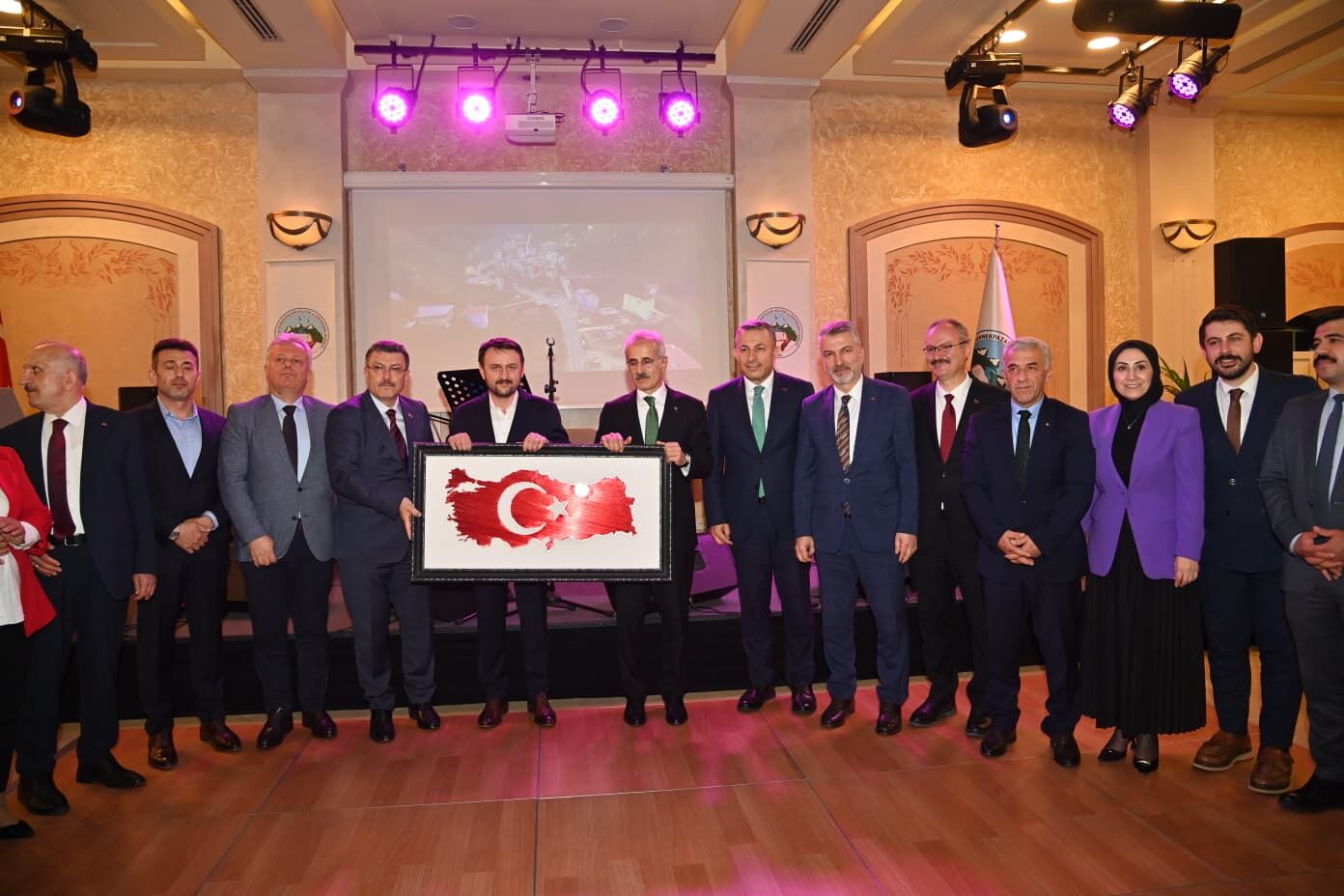 BAŞKAN GENÇ: “EĞİTİME YAPILAN HER KATKI KUTSALDIR”