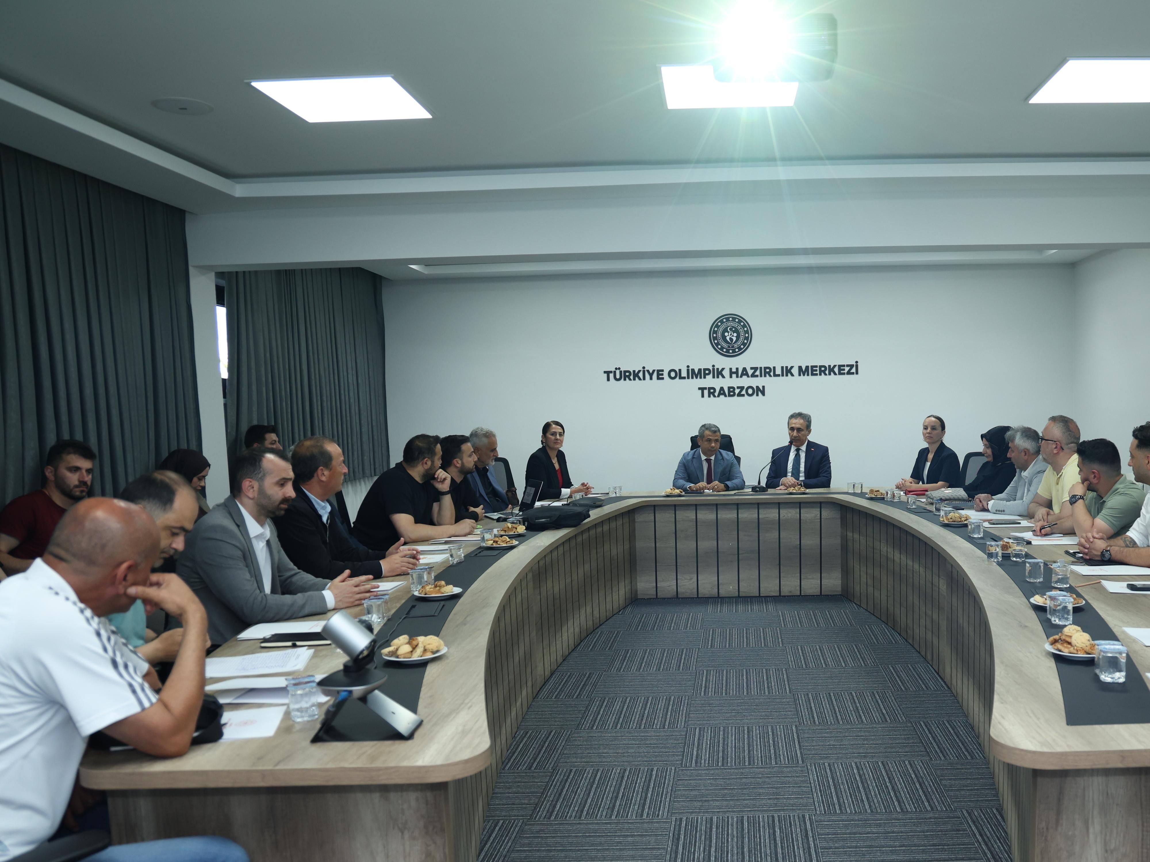 SPOR KULÜPLERİ VE SPOR BİLGİ SİSTEMİ BÖLGE TOPLANTISI TRABZON’DA