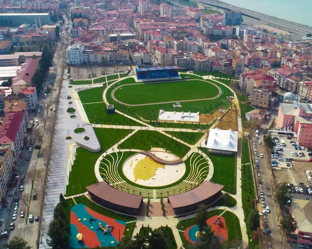 YAZIK OLDU MİLLET BAHÇESİNE