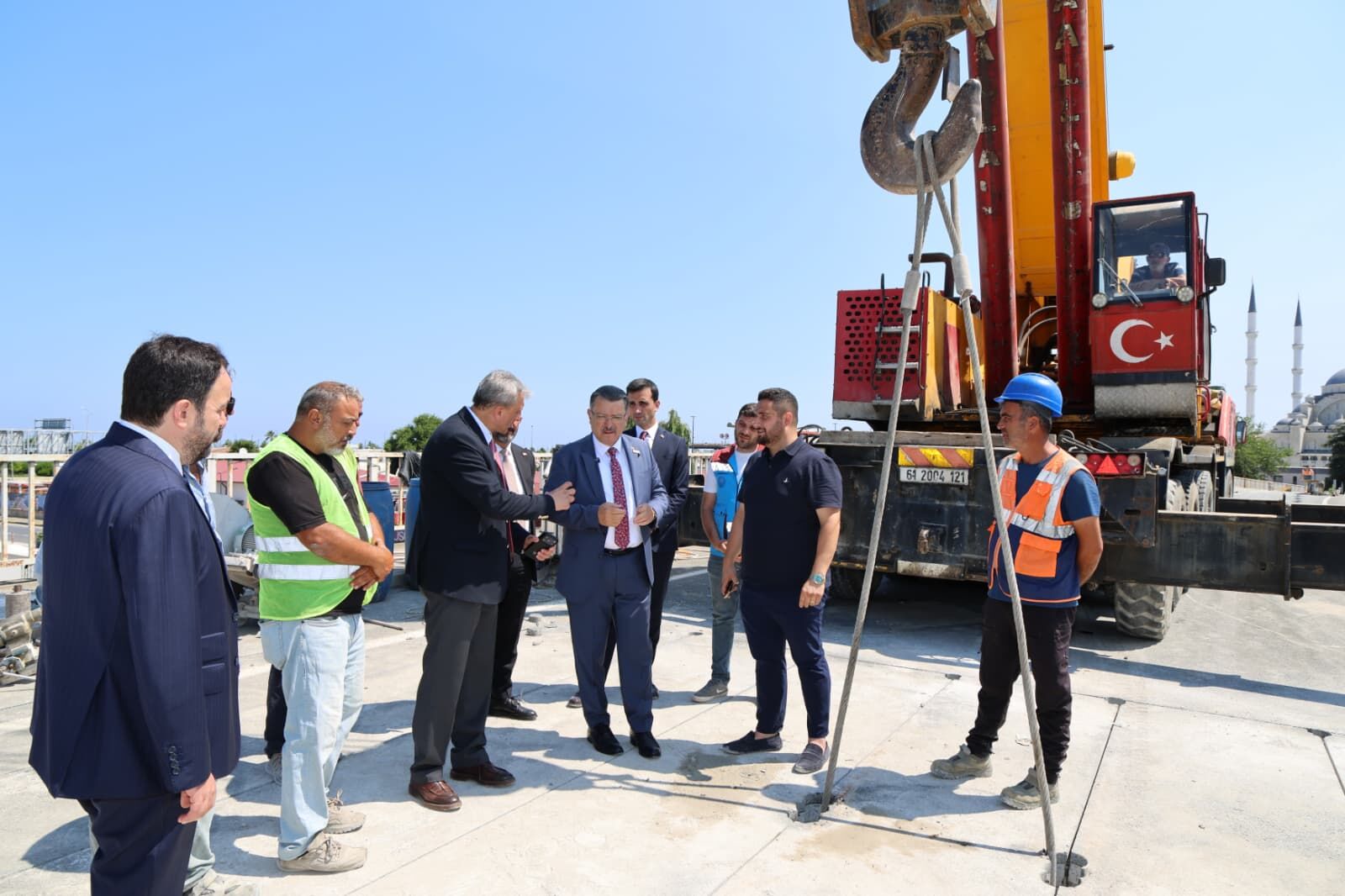 BAŞKAN GENÇ, REŞADİYE VİYADÜĞÜ'NDE İNCELEMELERDE BULUNDU