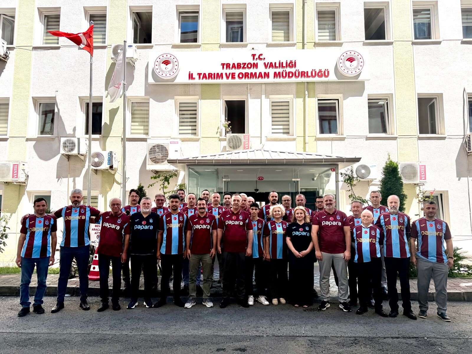 61 FORMA DAĞITILDI