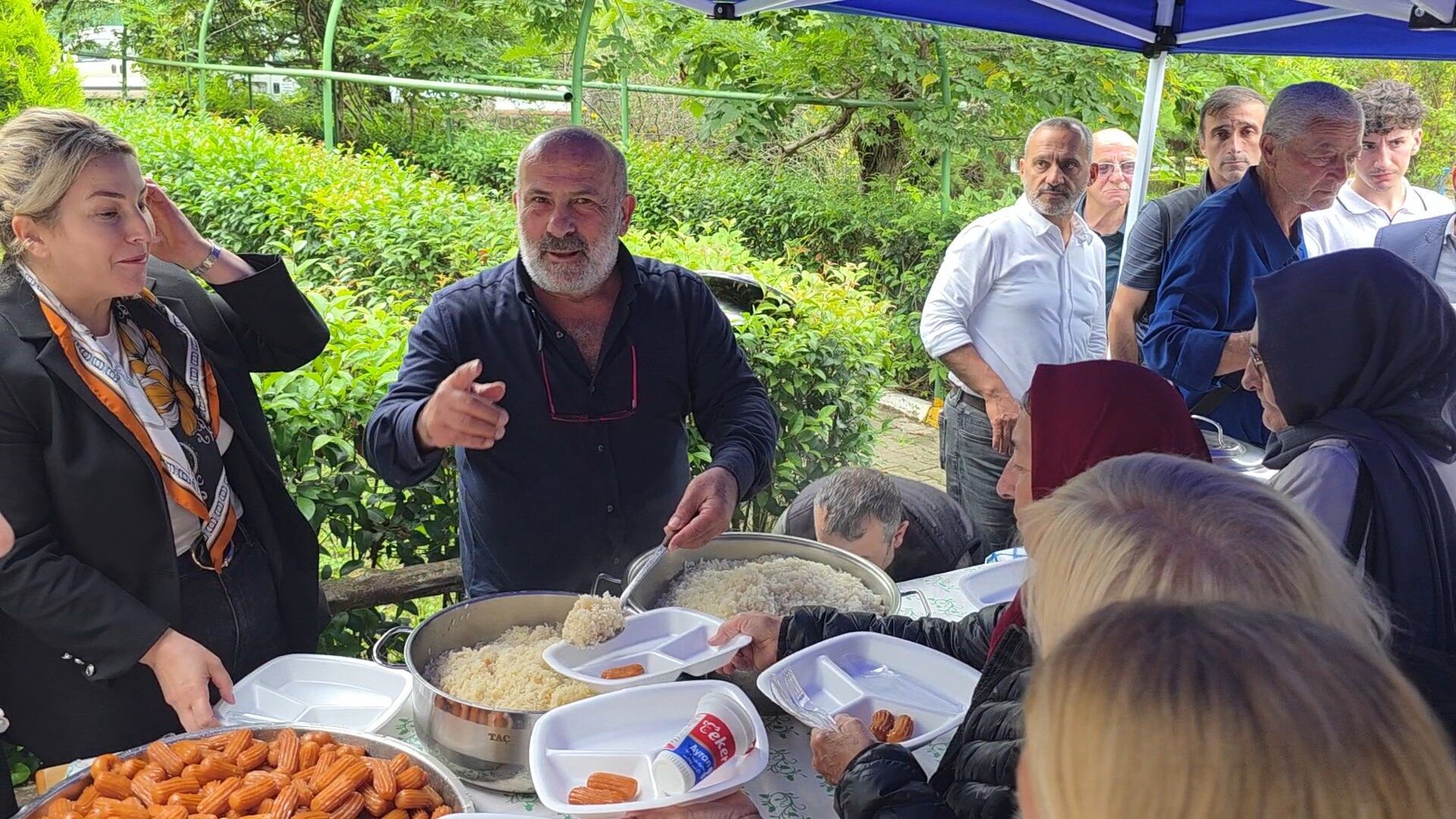 GELENEKSEL PİLAV GÜNÜ YOĞUN KATILIMLA GERÇEKLEŞTİ