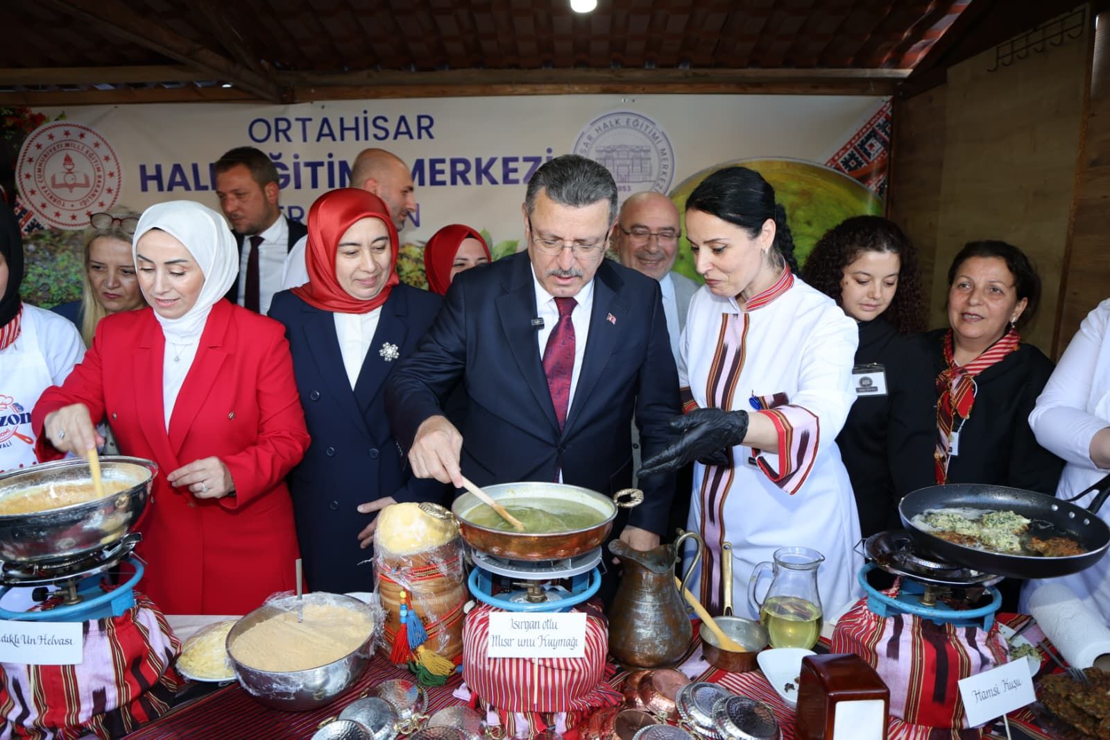 TRABZON GASTRONOMİ FESTİVALİ'NE COŞKULU AÇILIŞ