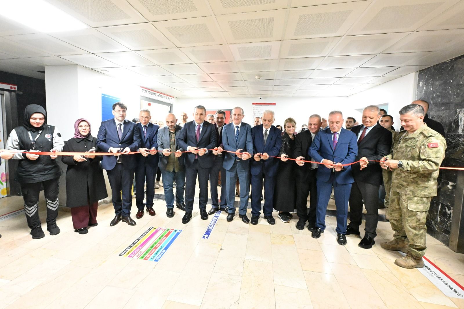 AYAKTAN GÜNÜBİRLİK TEDAVİ ÜNİTESİ HİZMETE AÇILDI